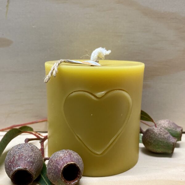 Beeswax candle - Heart engraved